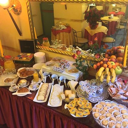 Hotel Giulio Cesare Торино Екстериор снимка