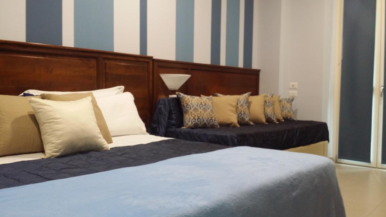 Hotel Giulio Cesare Торино Екстериор снимка
