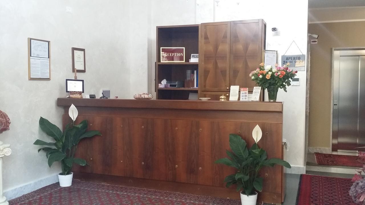 Hotel Giulio Cesare Торино Екстериор снимка