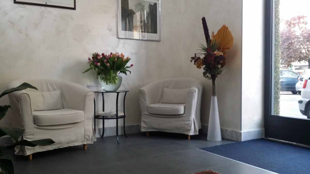Hotel Giulio Cesare Торино Екстериор снимка