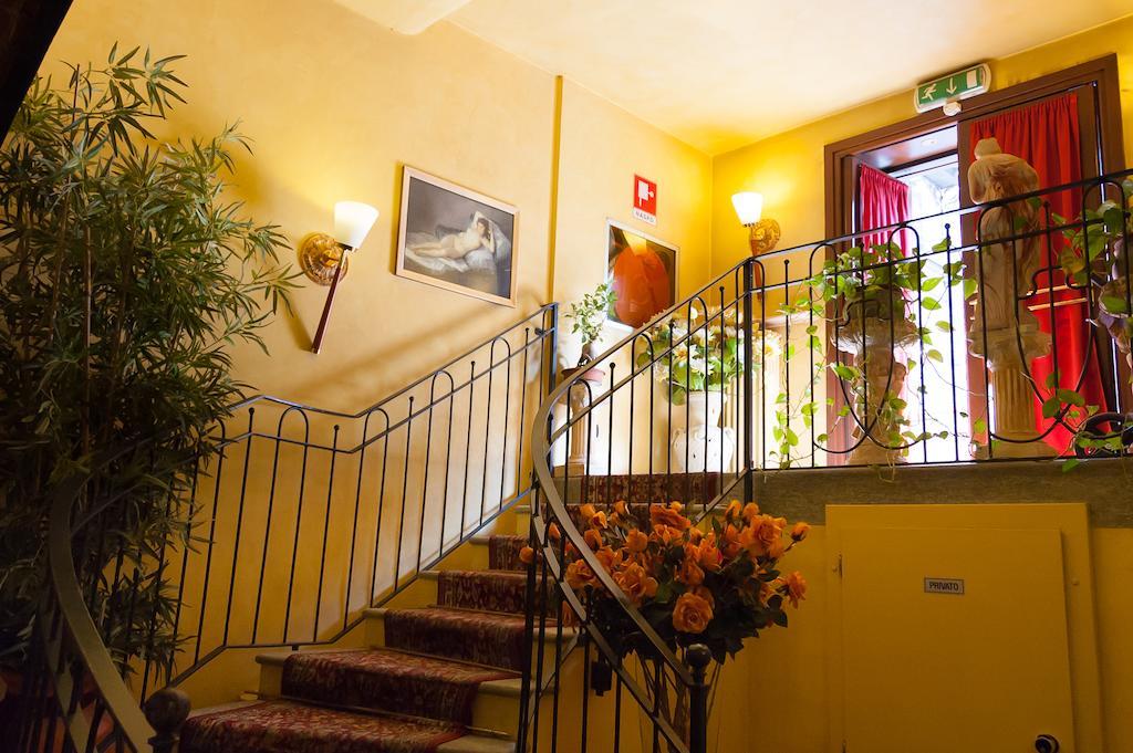 Hotel Giulio Cesare Торино Екстериор снимка